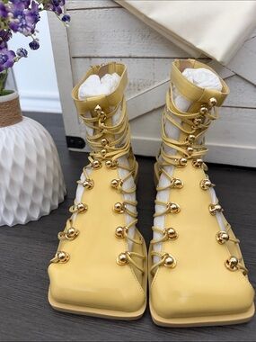 VIVIENNEHU Yellow Lace-Up Women's Gladiator Boots with Gold Accents